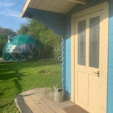Отель Ceridwen Glamping, Double Decker Bus And Yurts Llandysul Экстерьер фото