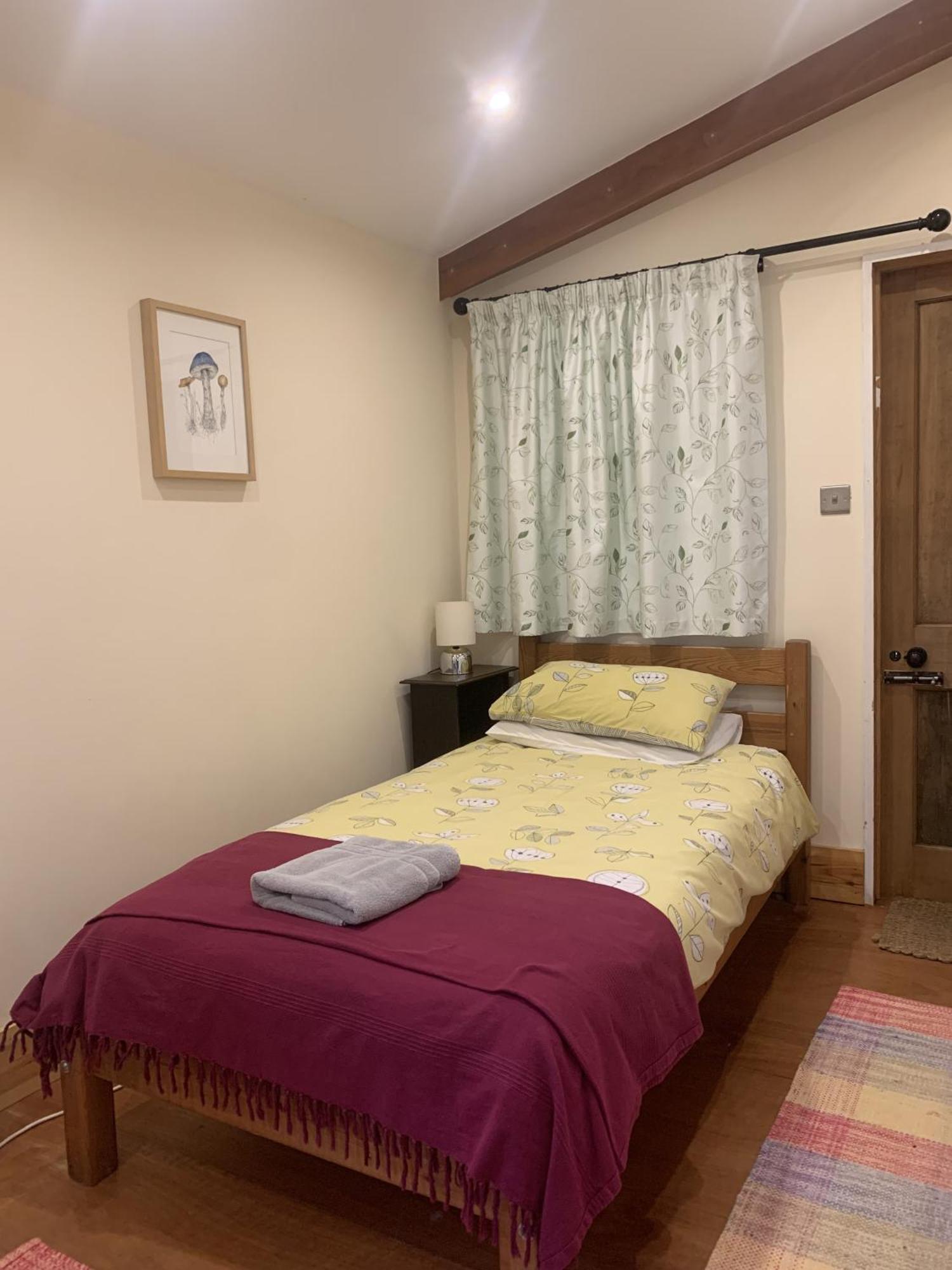 Отель Ceridwen Glamping, Double Decker Bus And Yurts Llandysul Экстерьер фото