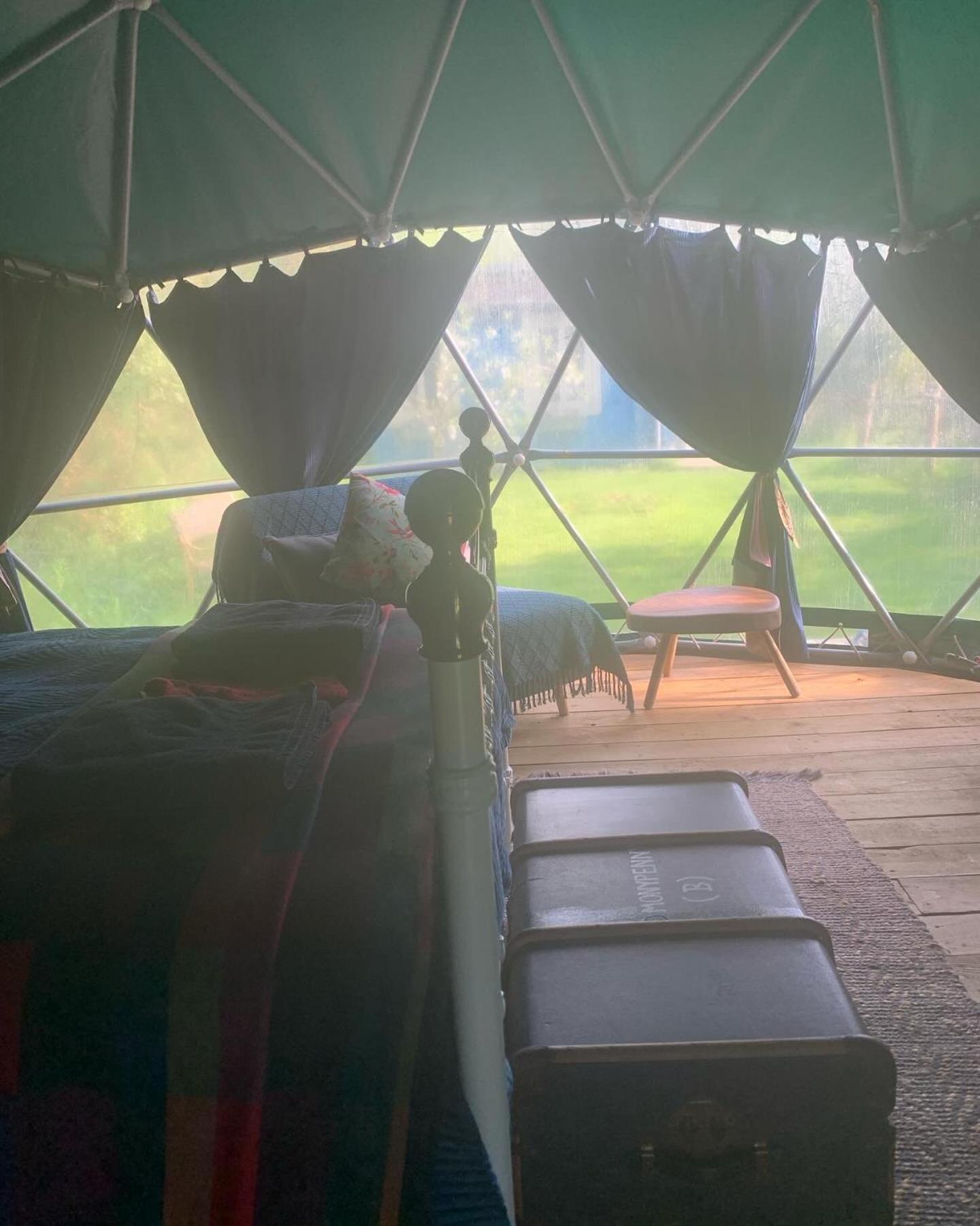 Отель Ceridwen Glamping, Double Decker Bus And Yurts Llandysul Экстерьер фото